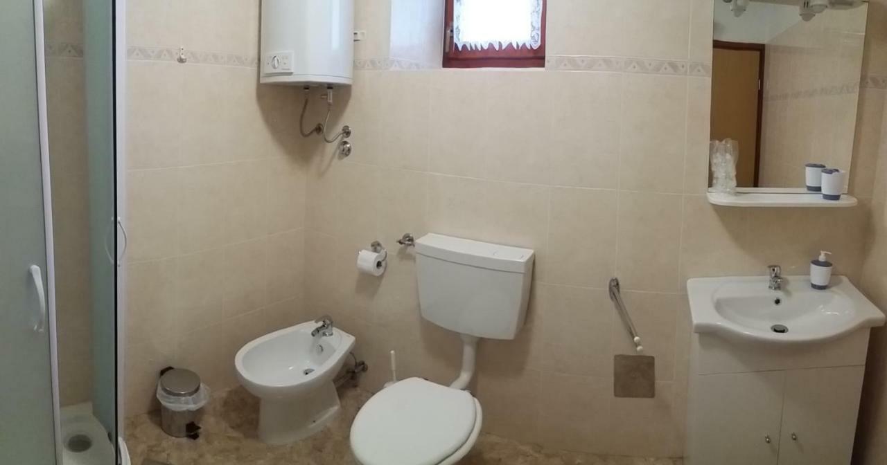 Apartmani Damiani Groznjan Bagian luar foto